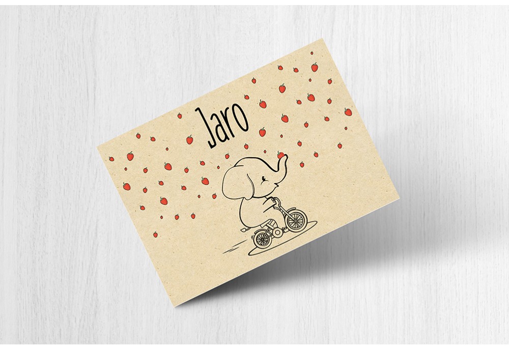Olifantje met aardbeitjes Olifantje met aardbeitjes